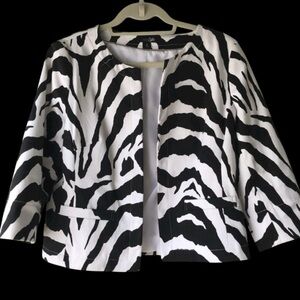 East 5th Black and White Animal print Patterned Jacket Sz 1X Like new!